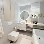 Luksusowy Z Basenem I Jacuzzi *