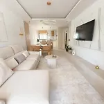Апартаменты Luksusowy Z Basenem I Jacuzzi *