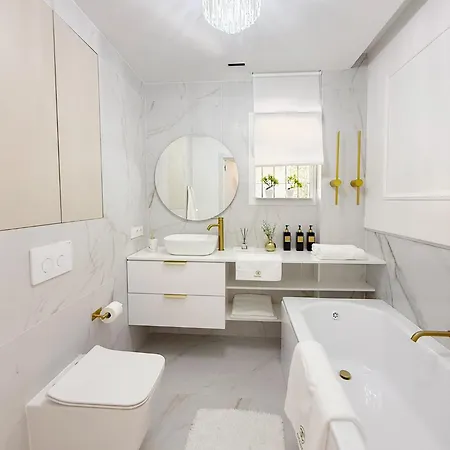 Luksusowy Z Basenem I Jacuzzi Appartement *