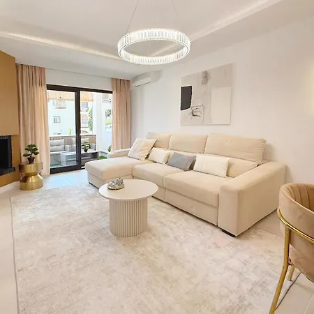 Апартаменты Luksusowy Z Basenem I Jacuzzi